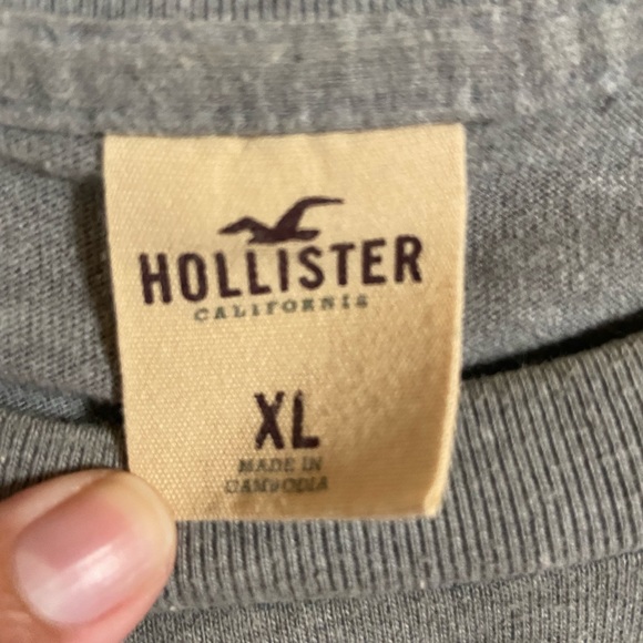 Hollister Surfboard Relay Shirt - Picture 2 of 3